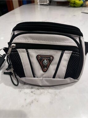 High Trails Grey & Black Men’s Belt Bag with Compass Accent
